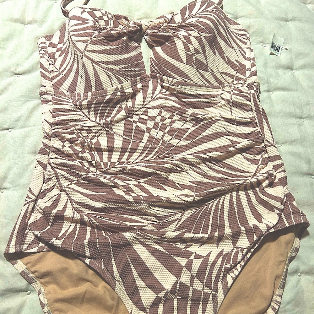 It Doesn’t fit & can’t return so this why I’m selling